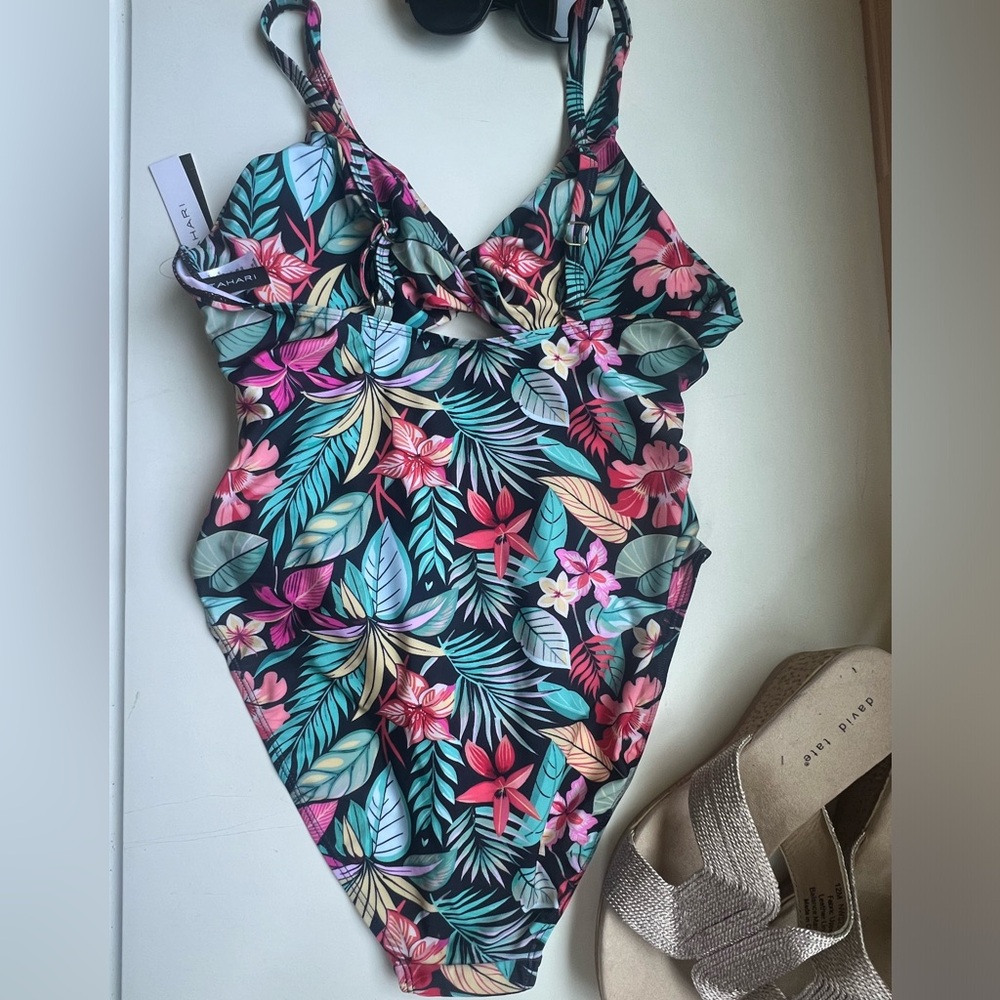 NWT Tahari Women’s One Piece swimsuit